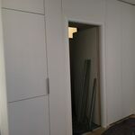 Accès caché à la salle d'eau - travaux en cours